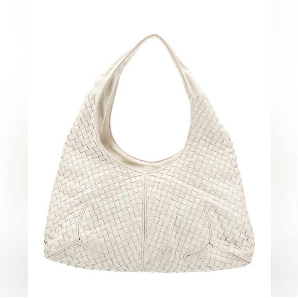 BOTTEGA VENETA 
Nappa Intrecciato Ball Hobo